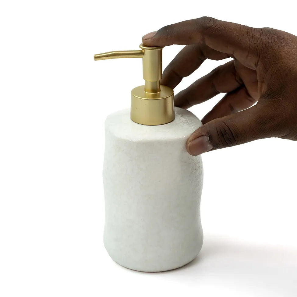 Kit Saboneteira e Escova Sanitária em Cerâmica - GoldenClean®